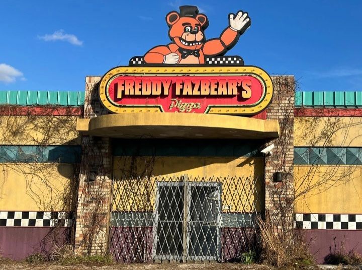 Outside of Freddy Fazbear's